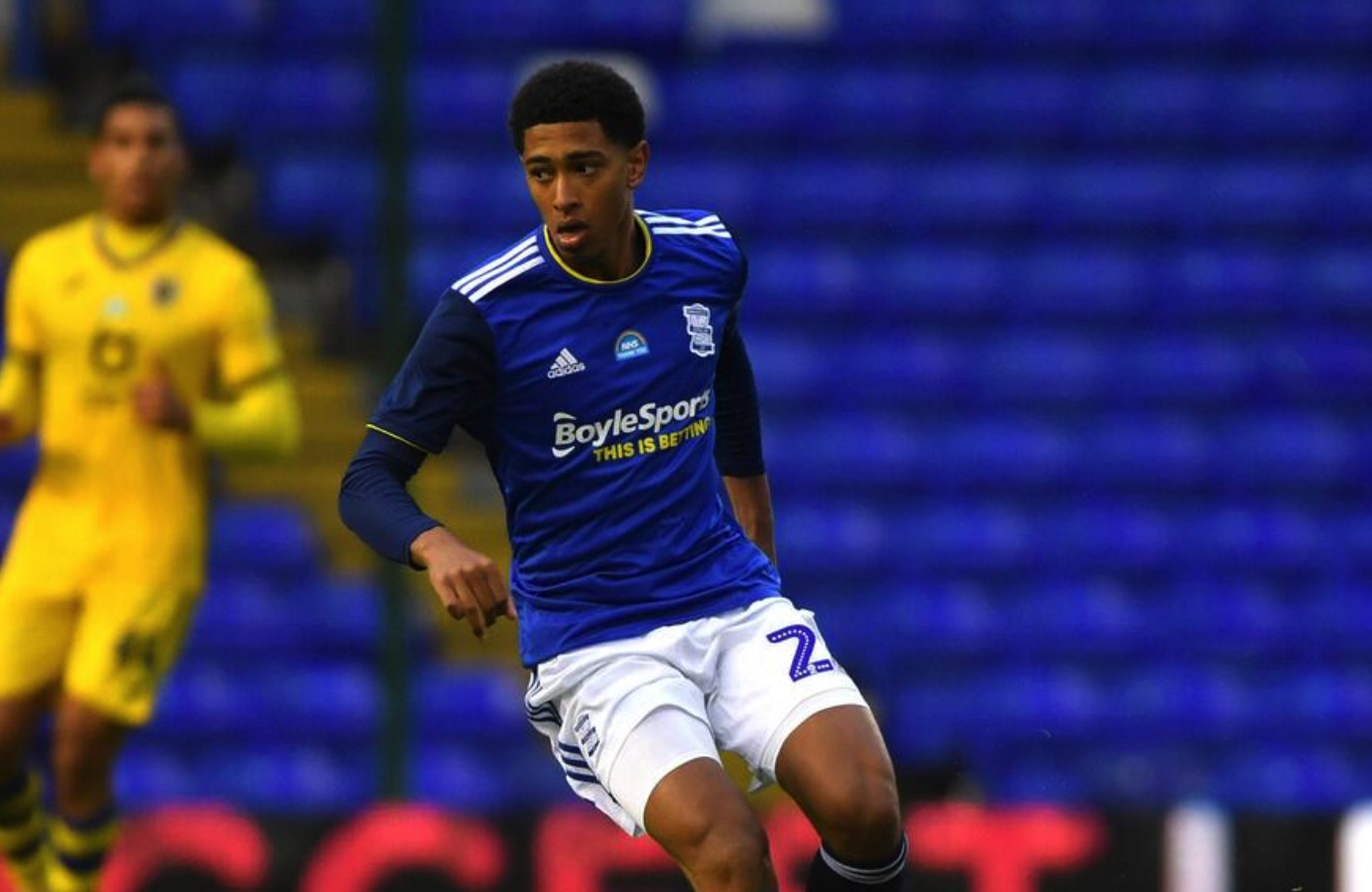 拜仁vs勒沃库森：凯恩替补，雅克松、卡尔、金玟哉首发（拜仁对阵勒沃库森：凯恩列替补，雅克松、卡尔、金玟哉先发）