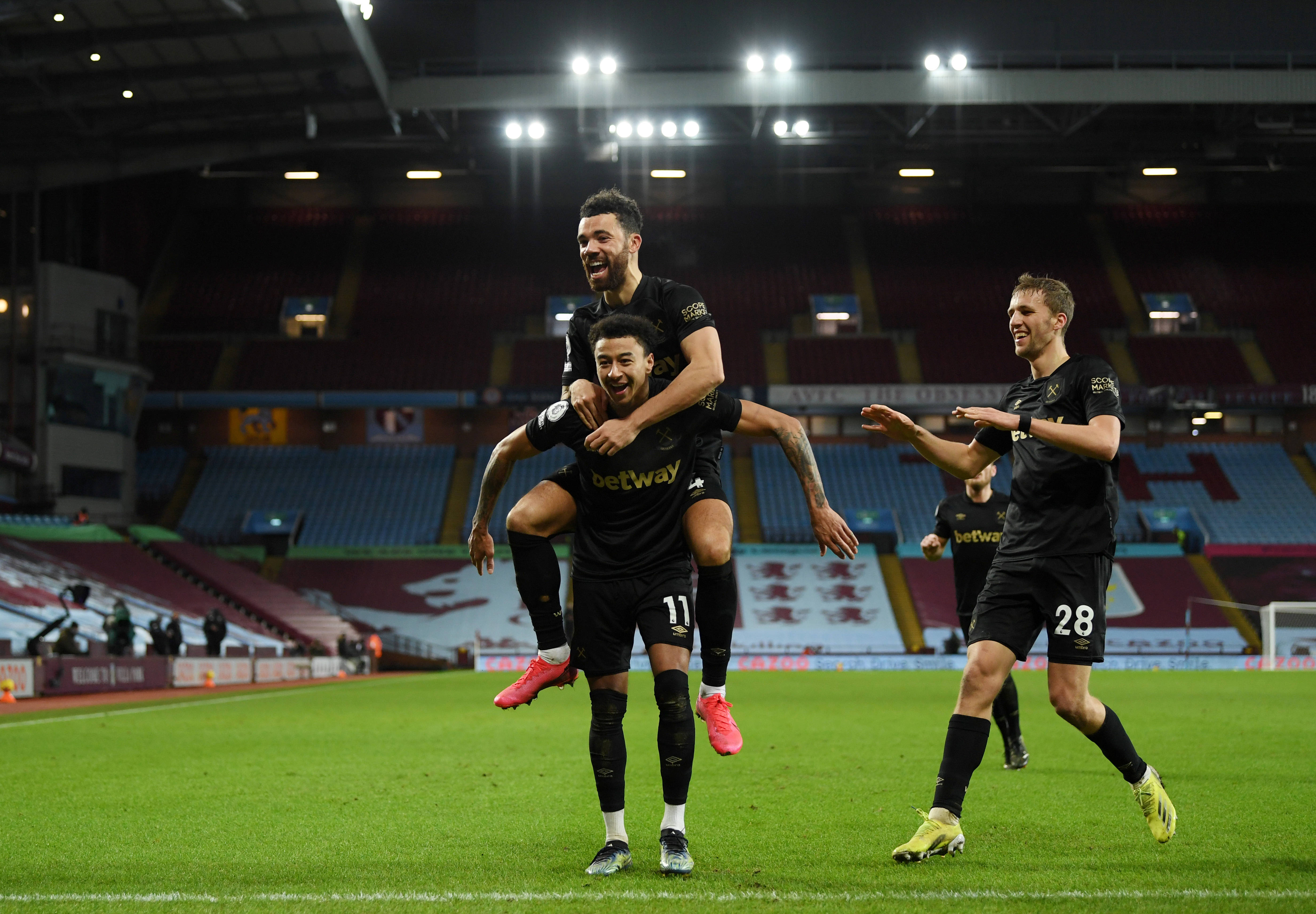 里瓦达维亚独立队史首夺阿根廷杯冠军，锁定解放者杯正赛席位（里瓦达维亚独立队史首次加冕阿根廷杯，直接晋级解放者杯正赛）