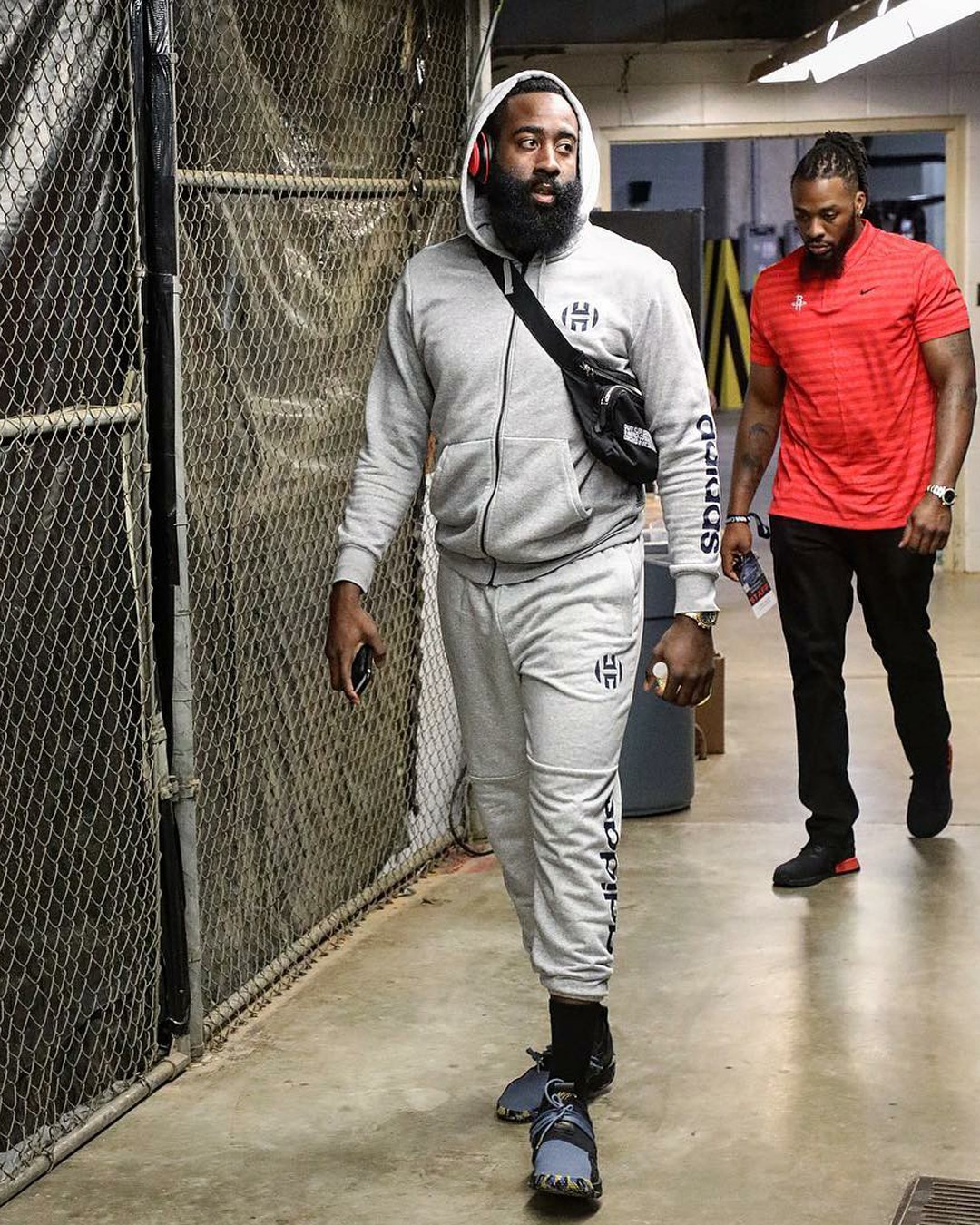 齐沃：种种困难让我们在赢球后更高兴；今天的劳塔罗值得拥抱（齐沃：越是艰难，赢球越开心；今夜的劳塔罗值得拥抱）