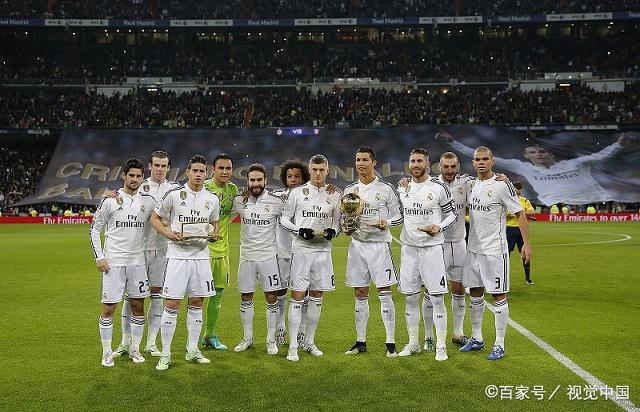 记者：曼联有意阿贾克斯17岁中场乔西-莫基奥（记者称曼联有意引进阿贾克斯17岁中场乔西-莫基奥）