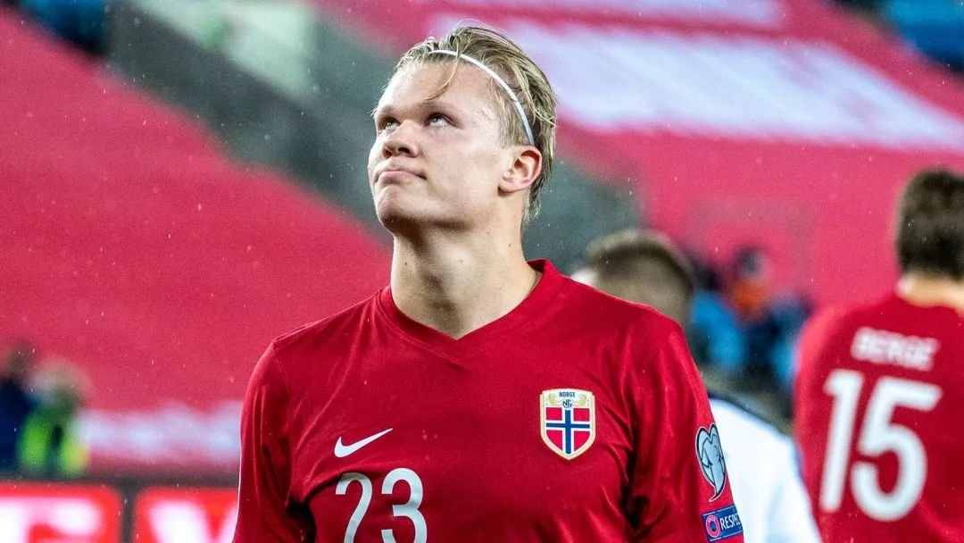 R.I.P.，佛罗伦萨小将理查德森的父亲、前NBA球星迈克尔-理查德森去世（前NBA球星迈克尔-理查德森辞世，佛罗伦萨小将理查德森痛失父亲）