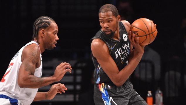 贝纳蒂亚：除了德布劳内，夏窗我们还联系过韦斯利-福法纳（贝纳蒂亚：夏窗除德布劳内外，我们也曾接触韦斯利-福法纳）