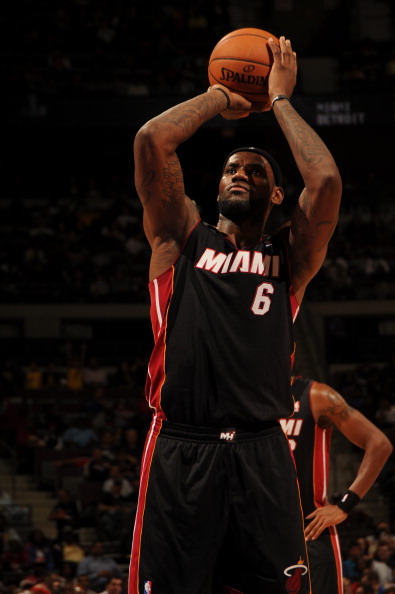 首尔主帅：赛前和林加德讨论过，让他更好地去领导球队（首尔主帅：赛前已与林加德沟通，助其更好带队）