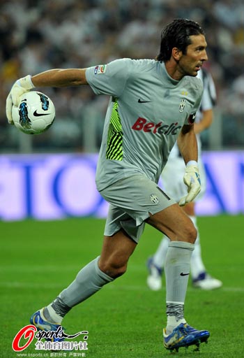 五人制足球最实用的战术（五人制足球最实用战术指南）