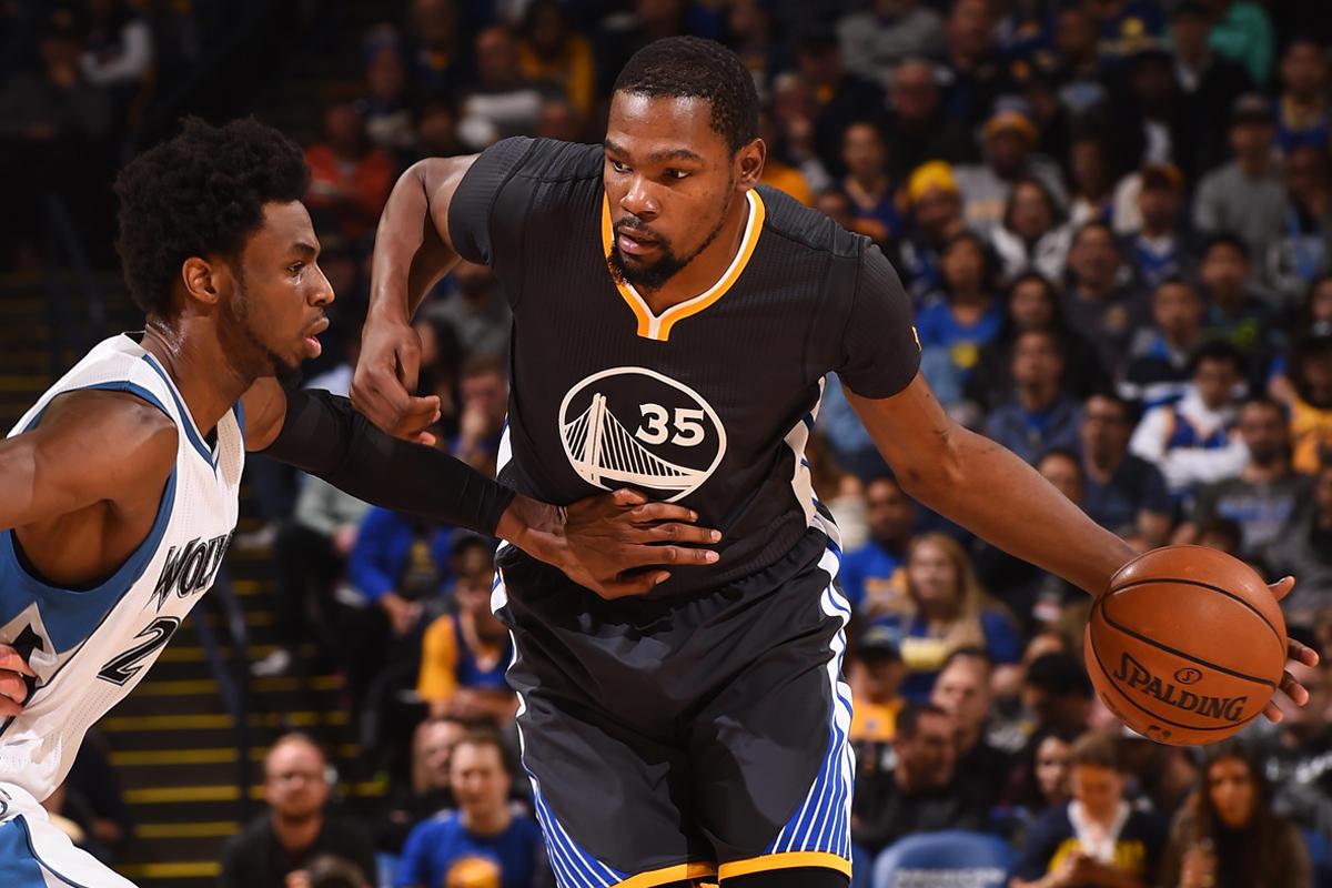 李梦告別WCBA，加盟新联赛年薪近千万（李梦离开WCBA转投新联赛，年薪逼近千万）