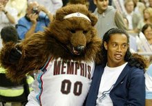 罗马连胜势头难以阻挡（罗马豪取连胜势不可挡）