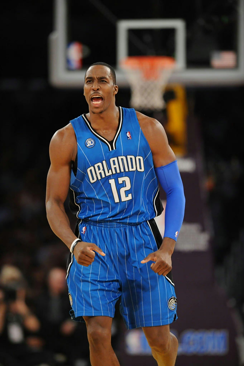 欧冠淘汰赛前瞻：曼城对阵皇家马德里,（欧冠淘汰赛前瞻：曼城迎战皇家马德里）