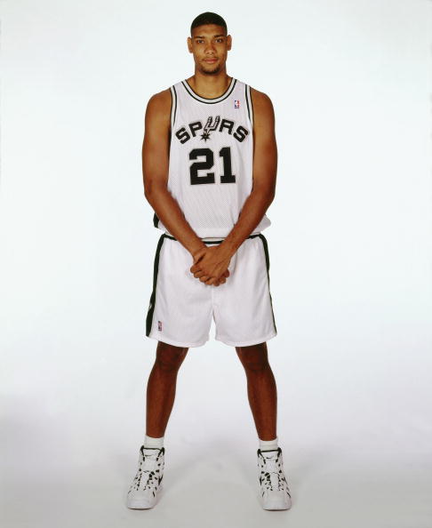 巴萨官方：特尔施特根已获医疗许可，入选对阵法兰克福大名单（巴萨官宣：特尔施特根通过体检复出，入选战法兰克福名单）