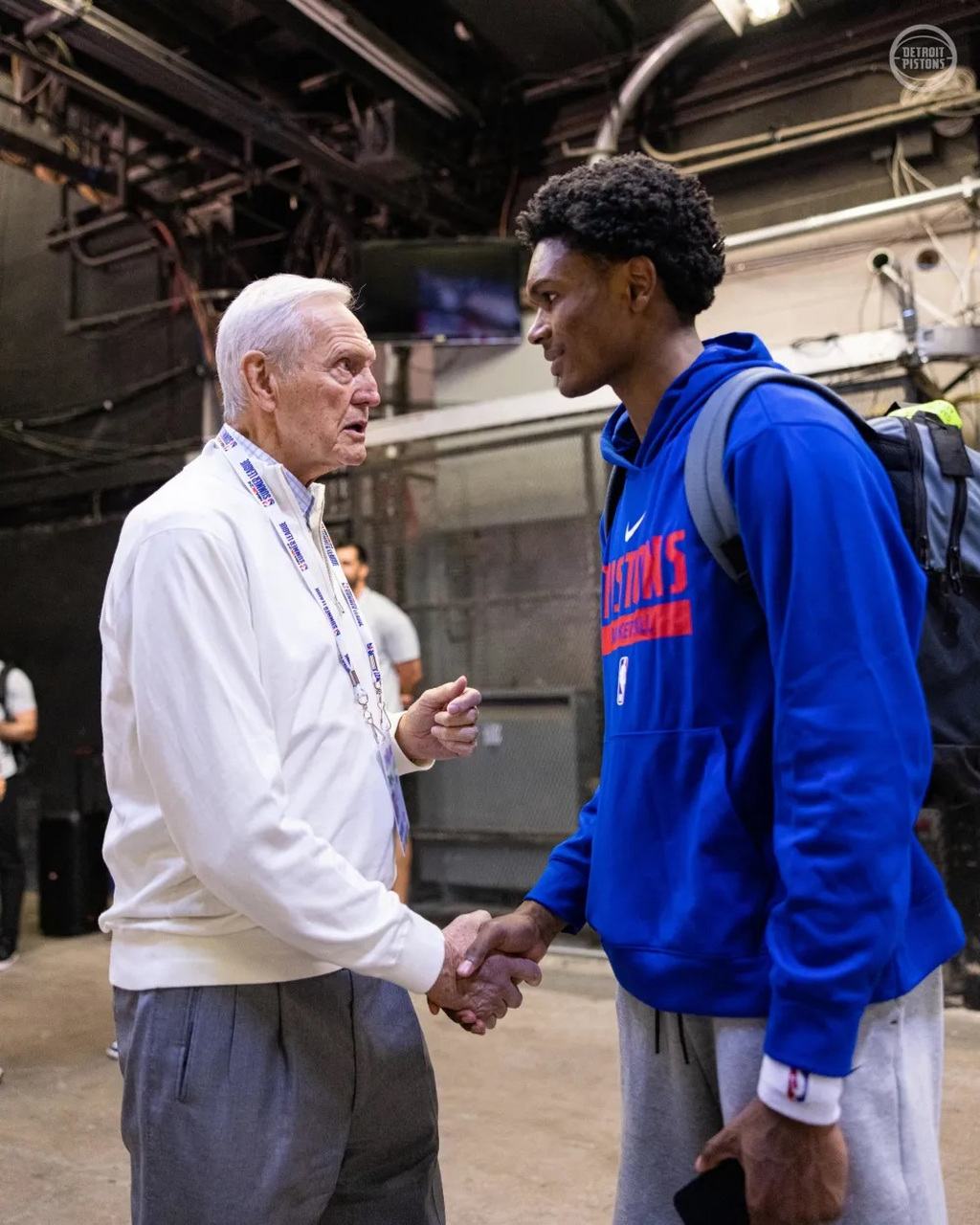 马卡：马塞洛之子恩佐-阿尔维斯首次入选欧青赛皇马U19大名单（马卡：马塞洛之子恩佐-阿尔维斯首度入围皇马U19欧青赛大名单）