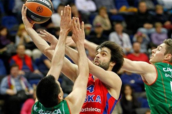 女子篮球联盟赛季焦点球员表现（女子篮球联盟本季焦点球员表现盘点）